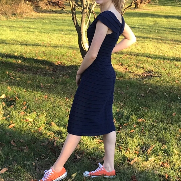 Navy Blue evening dress - Picture 2 of 4